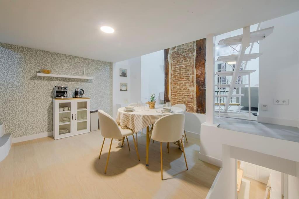Luxury Apartment In The Center Мадрид Экстерьер фото